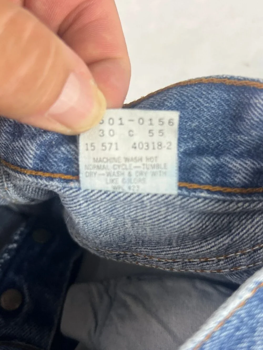 VTG 80s Levi's Jeans Junior's 25x29* 501 Mid Rise Straight Blue Faded Denim 9 Jr